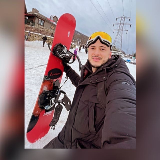 Sebastian - Host