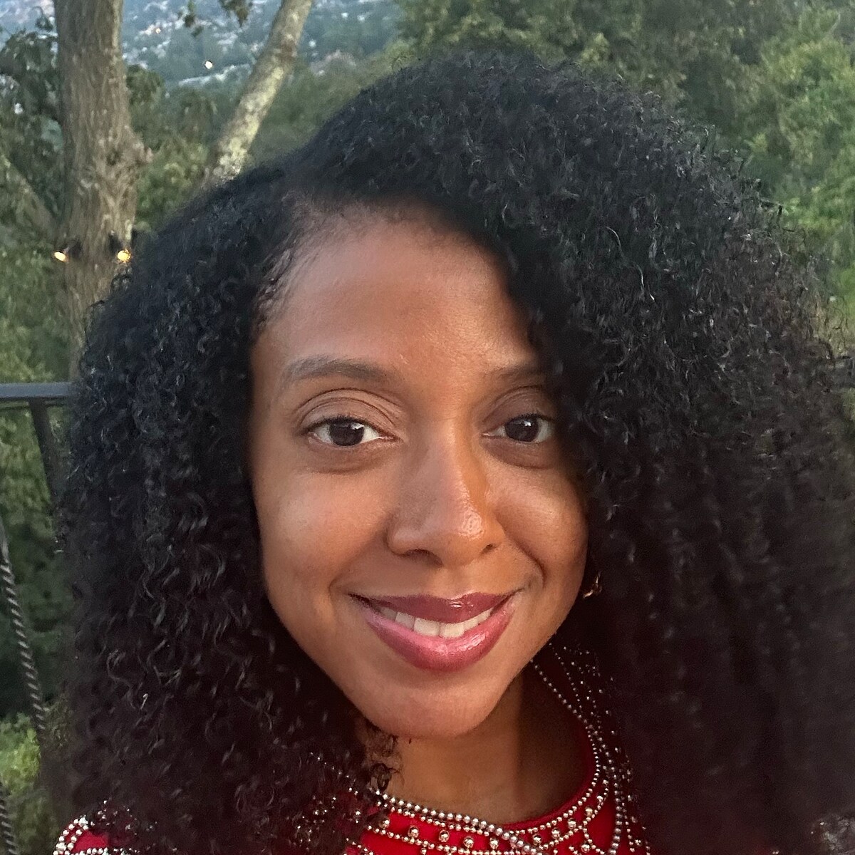 Melissa - Host